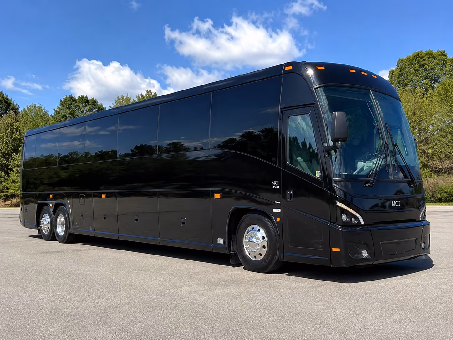 santa maria charter bus services exterior